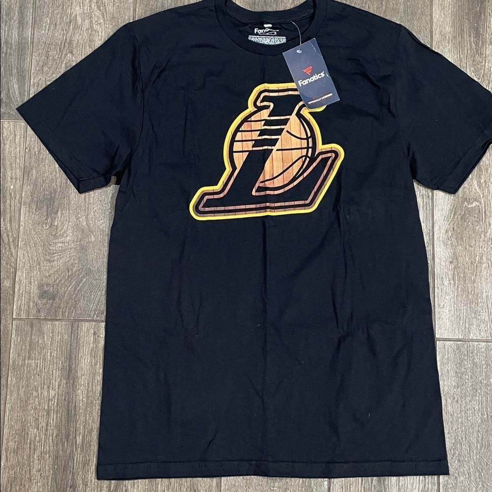 NWT Fanatics Black Tee with Gold and Brown LA Lakers Graphic - Picture 2 of 4
